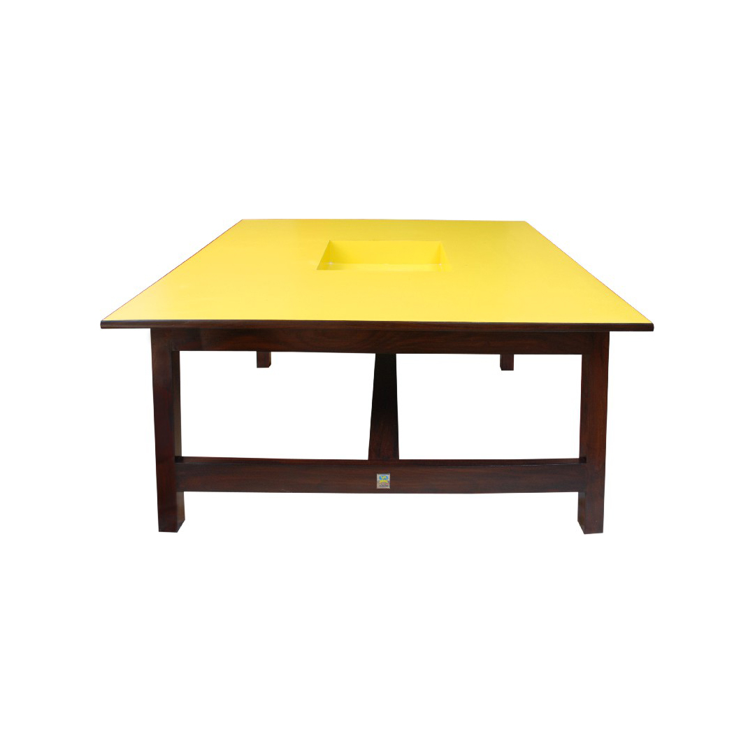 Square Table with Stationery Square (Yellow)
